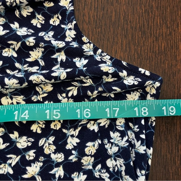 Kaileigh Knit Women’s Tank size Medium Stitch Fix - Picture 6 of 7